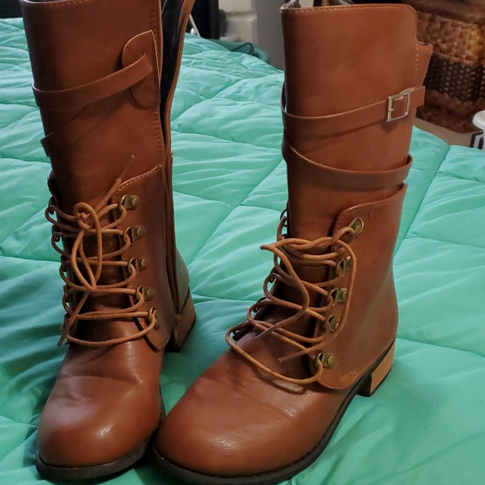 Size 6.5 brown leather boots